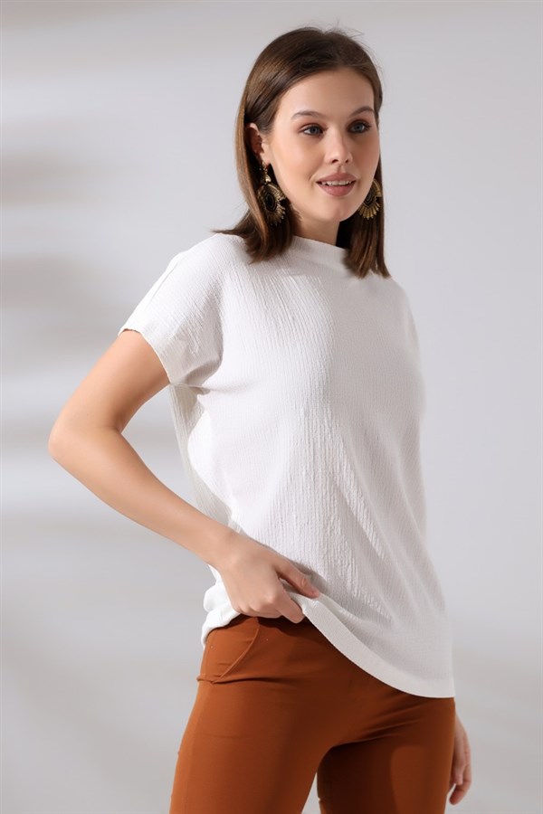 bürümcük dik yaka tişört