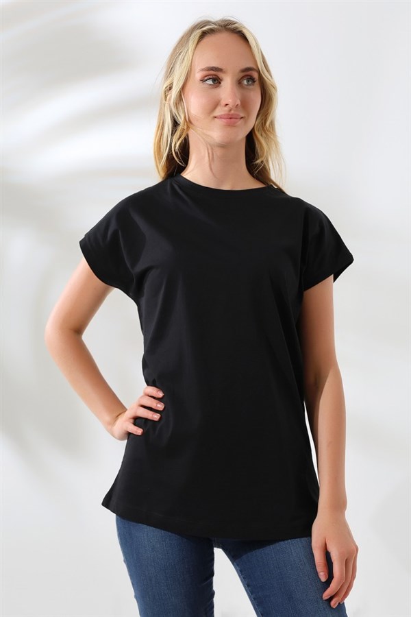 kısa kollu bedende bisiklet yaka tem biyeli tişört