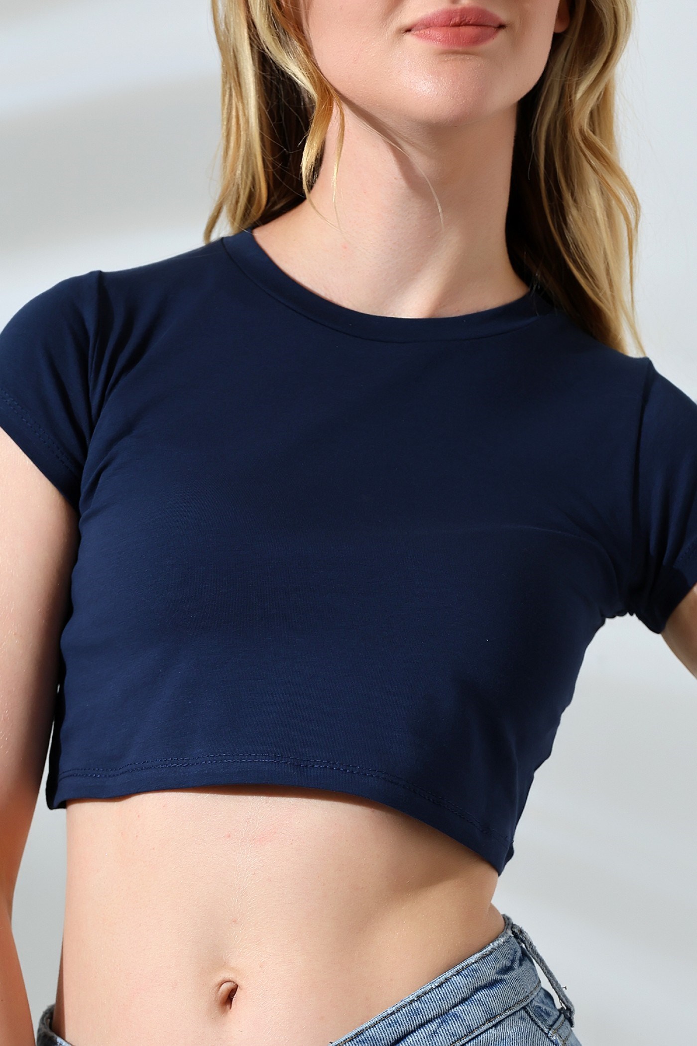 Bisiklet yaka crop body lacivert