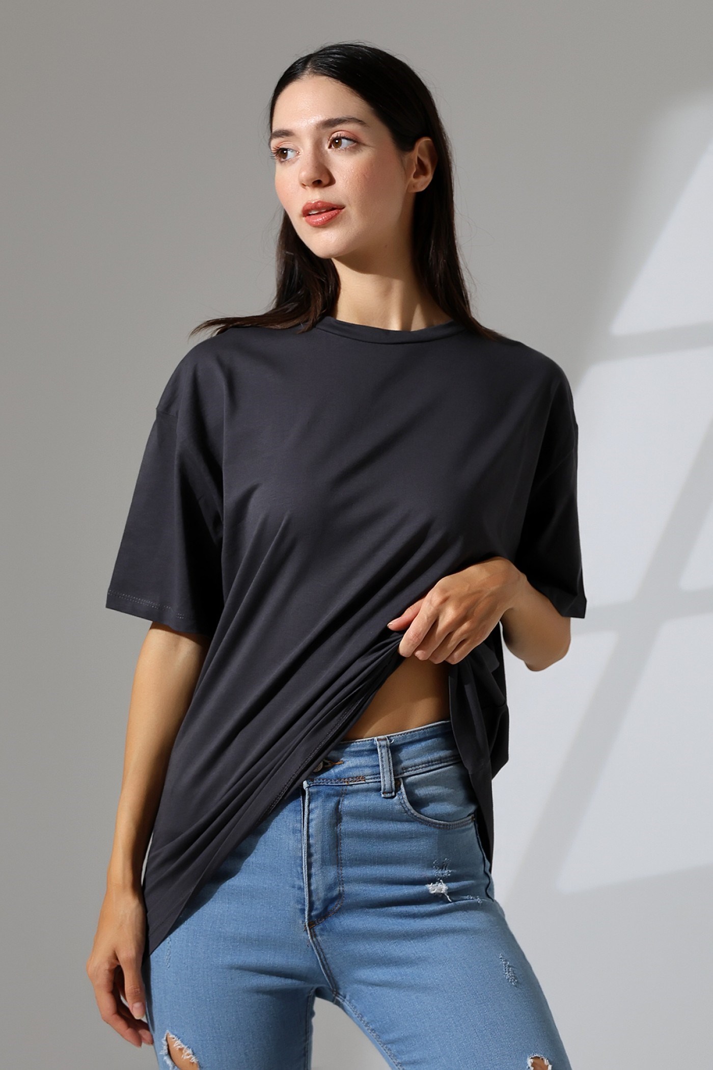 oversize bisiklet yaka pamuklu tişört füme (koyu gri)