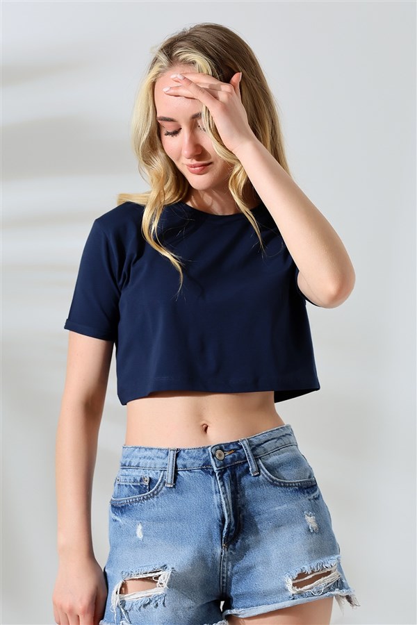 kısa kollu katlamalı kısa tişört