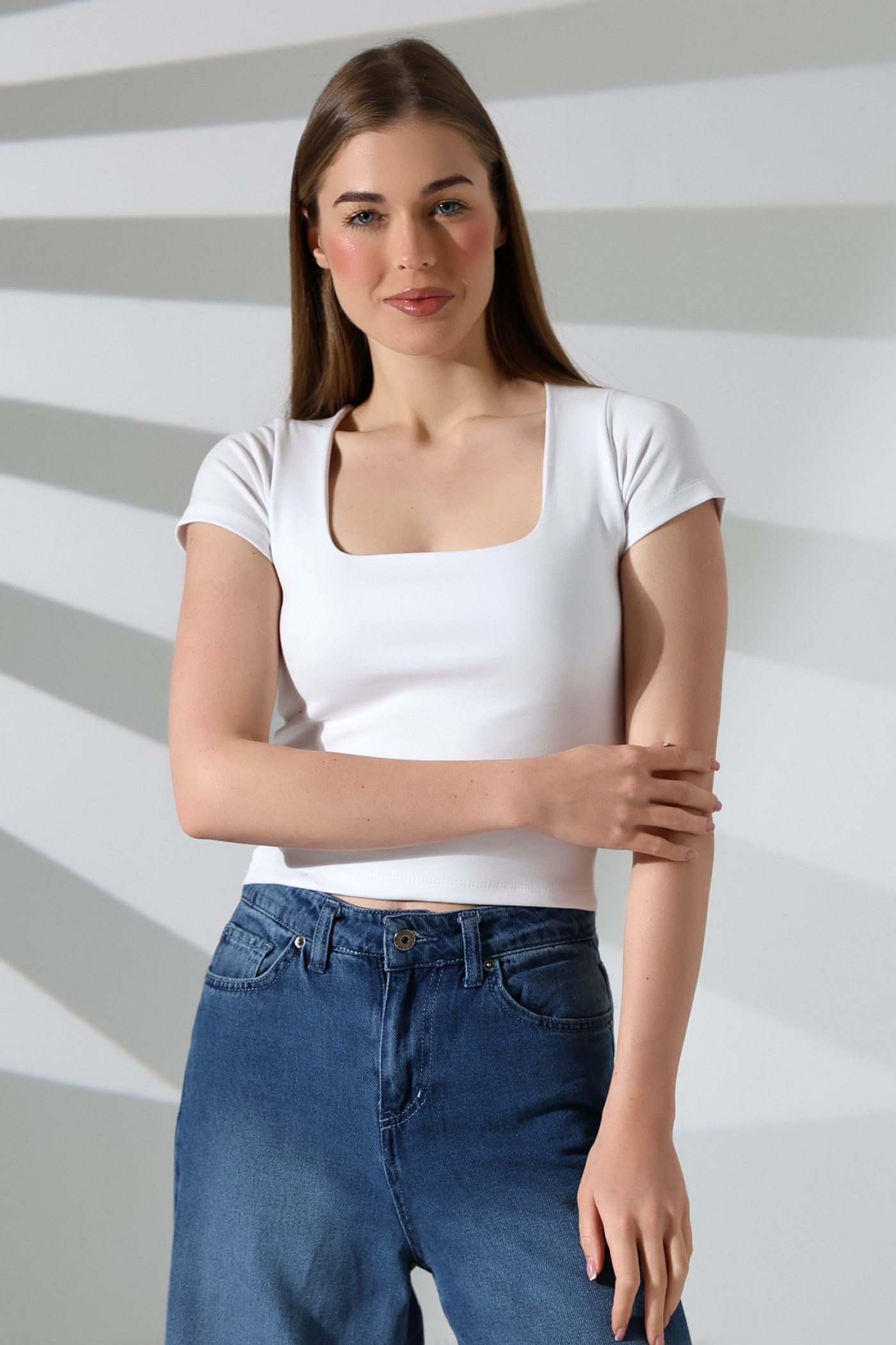 kısa kollu kare yaka body beyaz