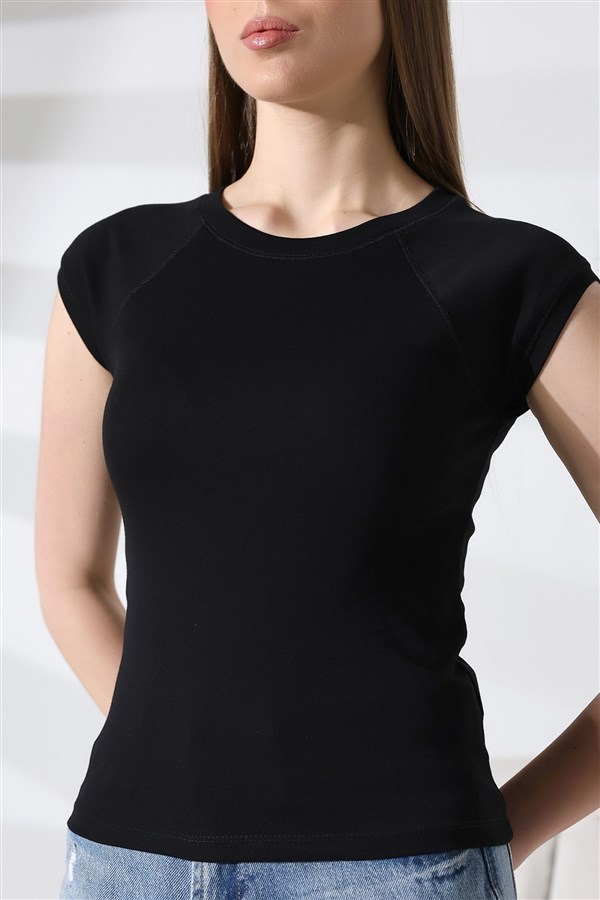 bisiklet yaka tişört